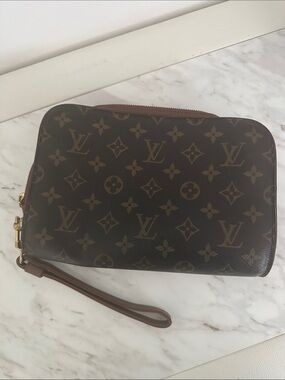 Louis Vuitton Monogram Wristlet Pouch - Brown/Gold